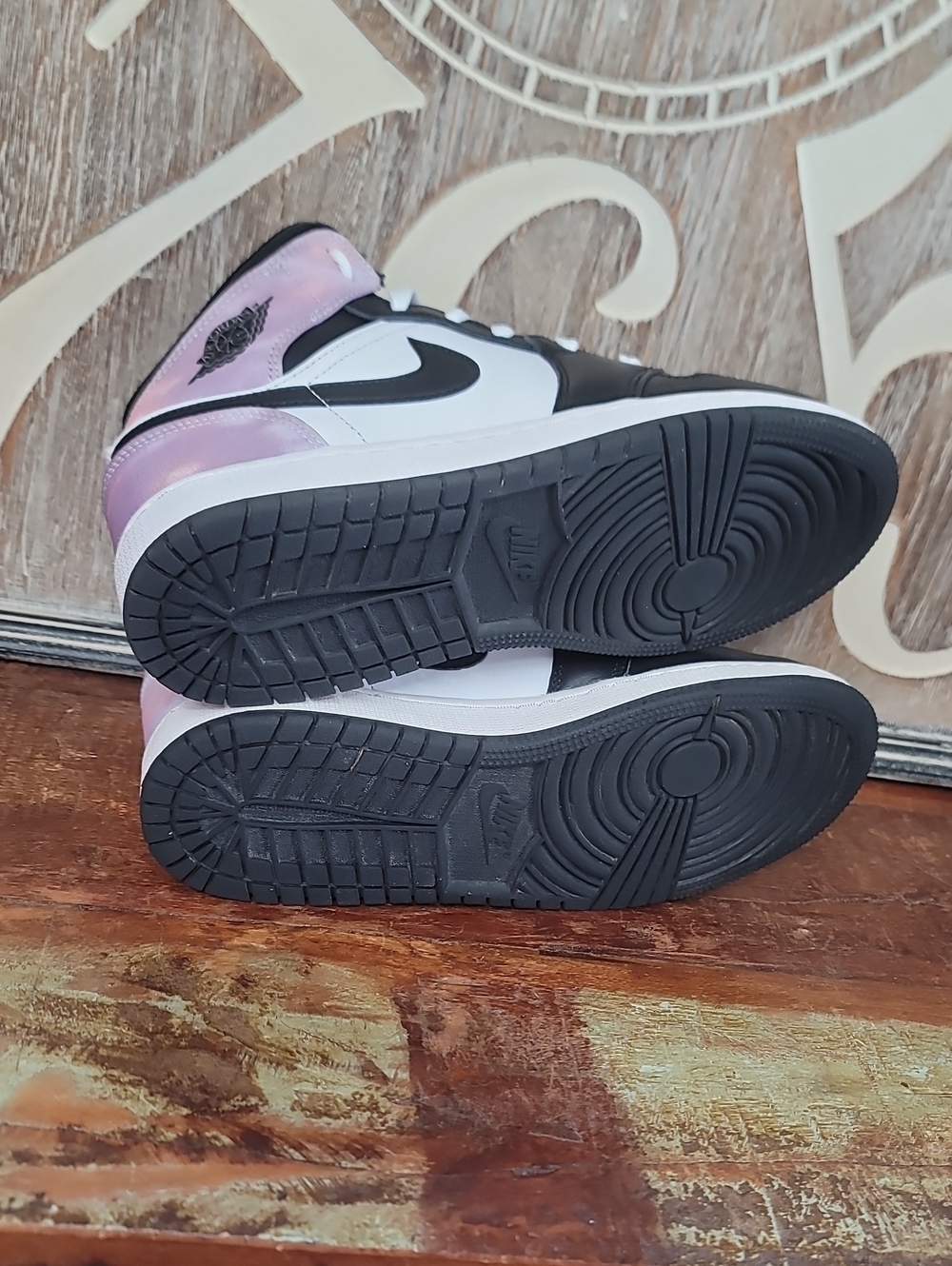 Nike Air Jordan 1 Mid (Special Edition) 'Zen Master' Wmns7.5 Great Condition. - Picture 12 of 14